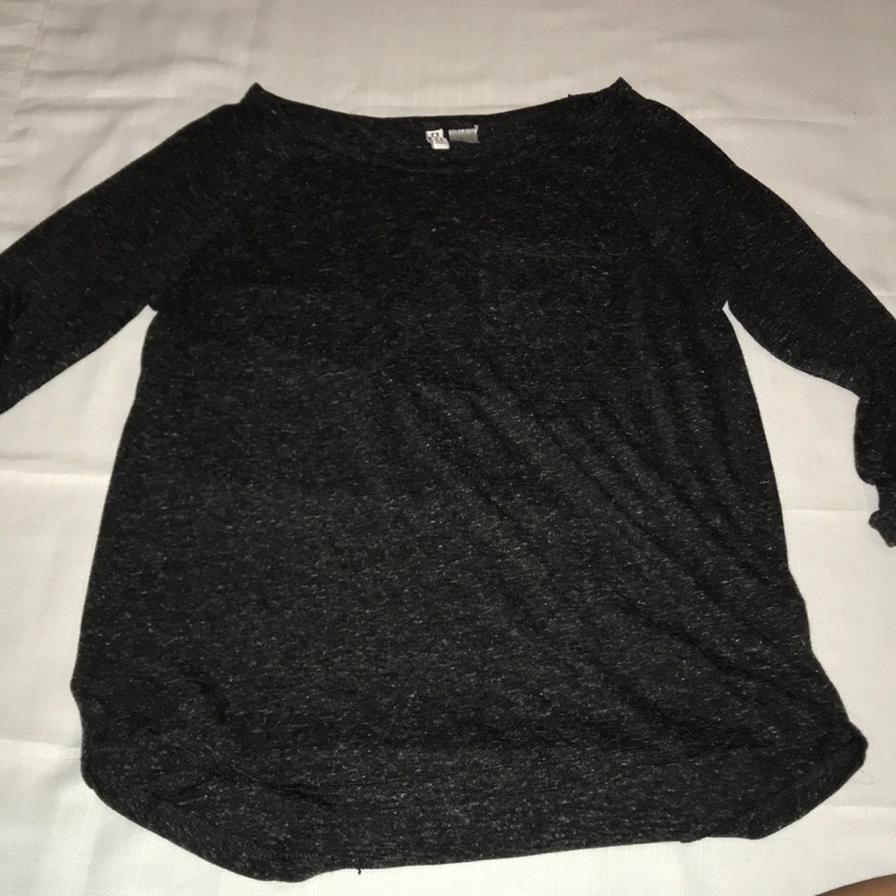 H&M QUARTER SLEEVE PLAIN TEE WITH POCKET